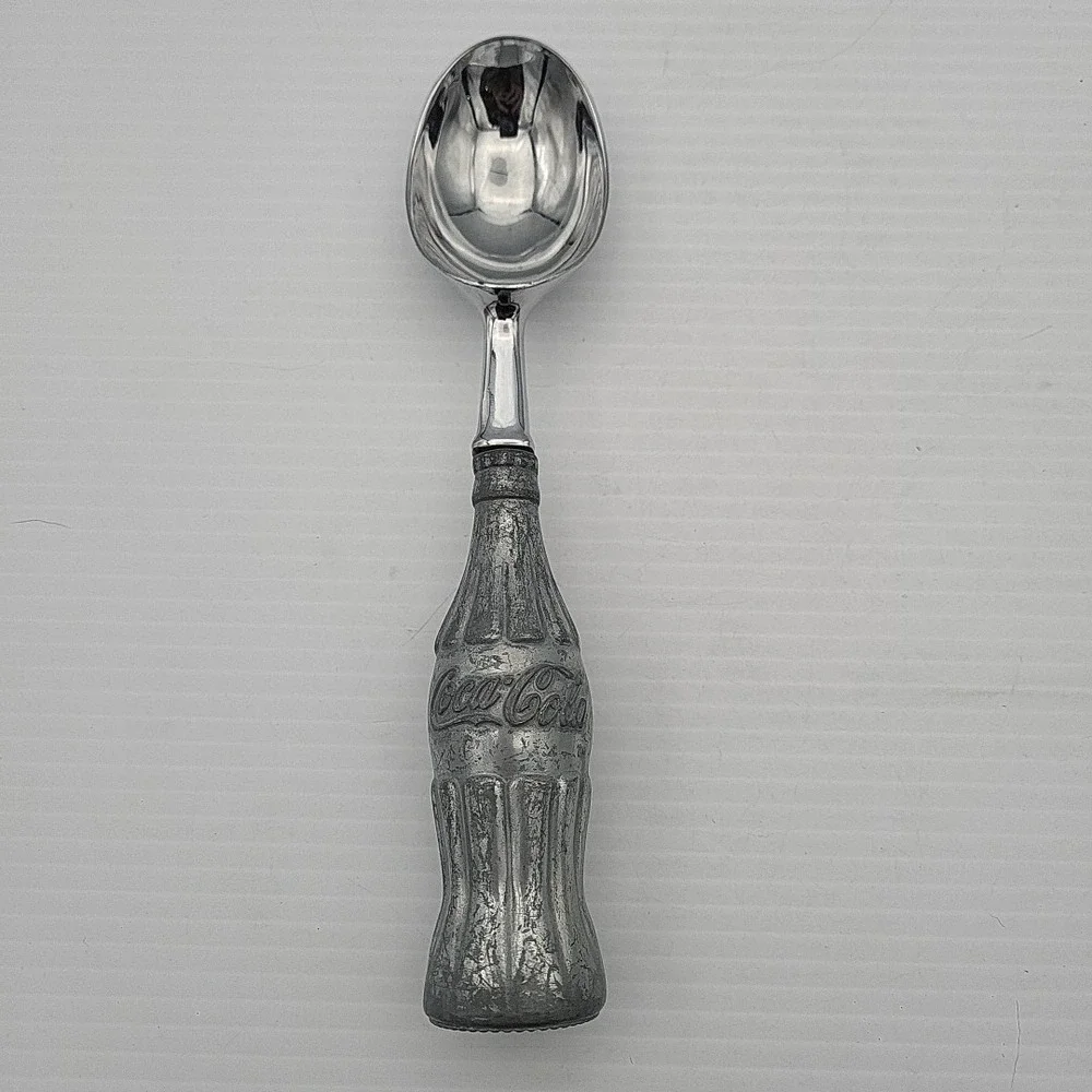 Vintage Coca-Cola Ice Cream Scoop with Bottle Handle 8